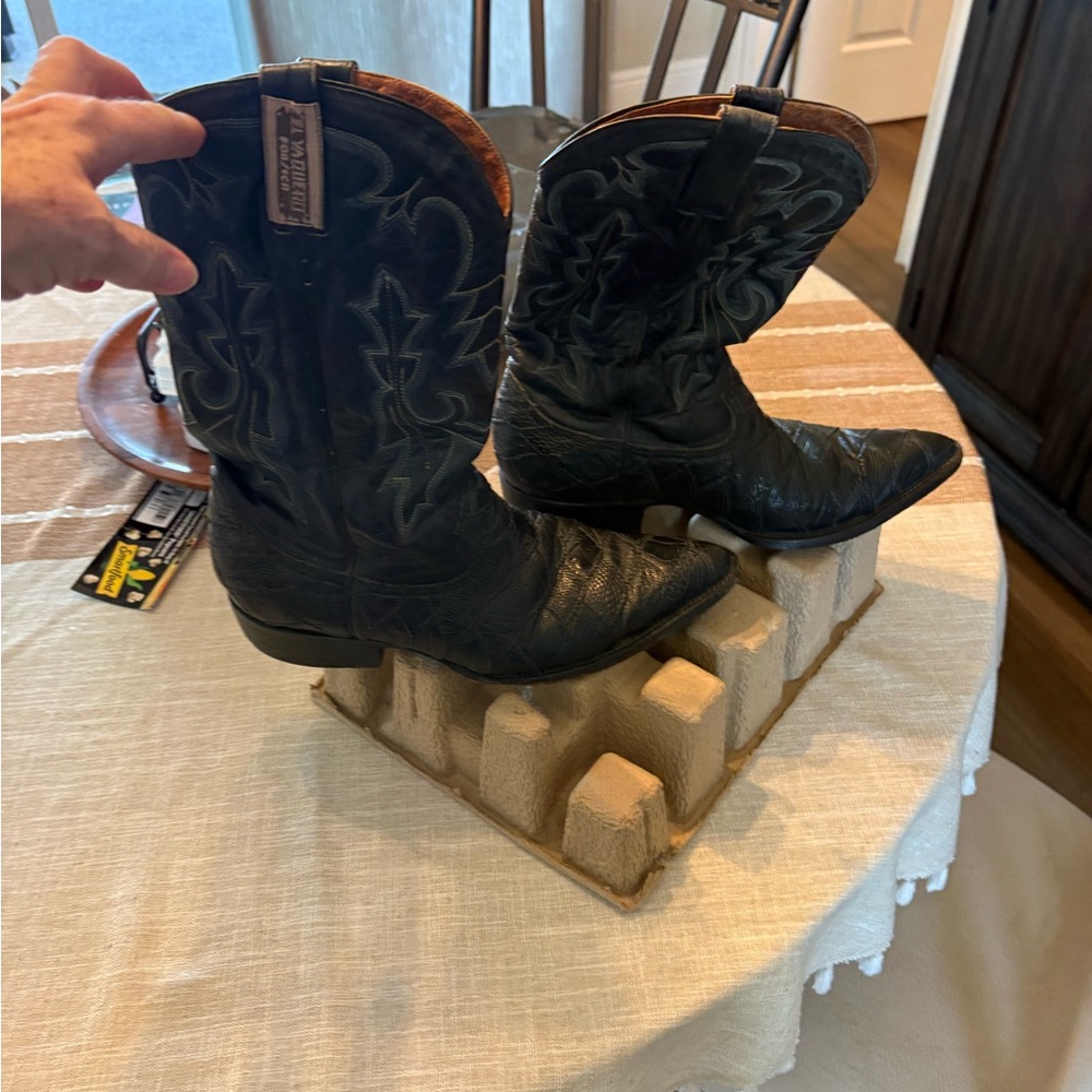 Black Western Cowboy Boots  Women’s leather
